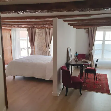 La Demeure Langroise 3*