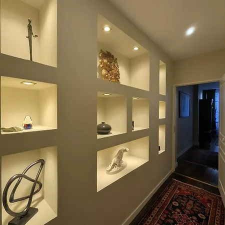 La Demeure Langroise Couette-café 3*