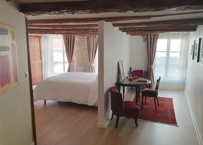 La Demeure Langroise 3*