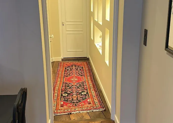 Couette-café La Demeure Langroise 3*