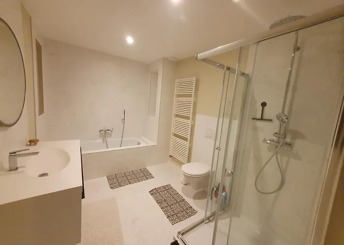 Couette-café La Demeure Langroise 3*