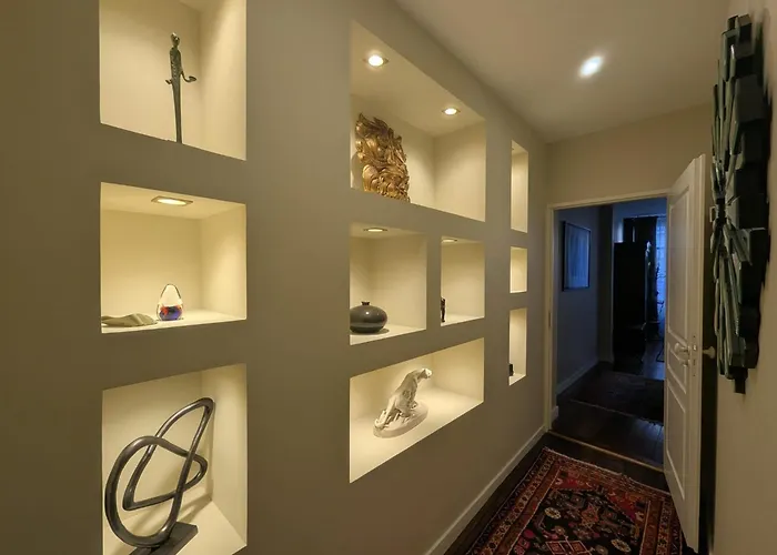 La Demeure Langroise Couette-café 3*